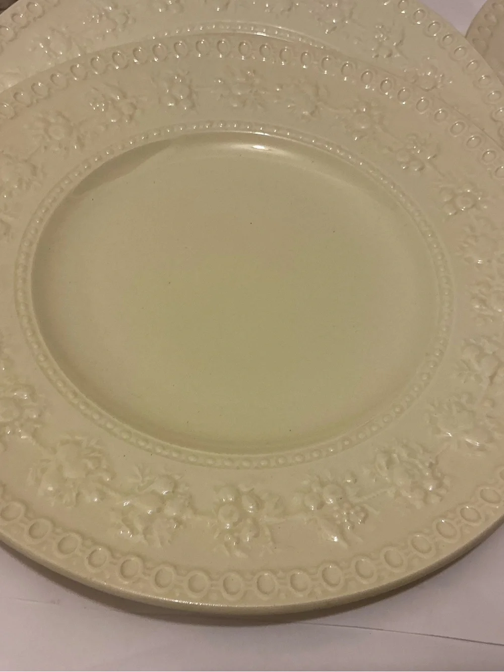 Wedgwood Cream Embossed Floral Dinner Plates - Set of 3 G26
